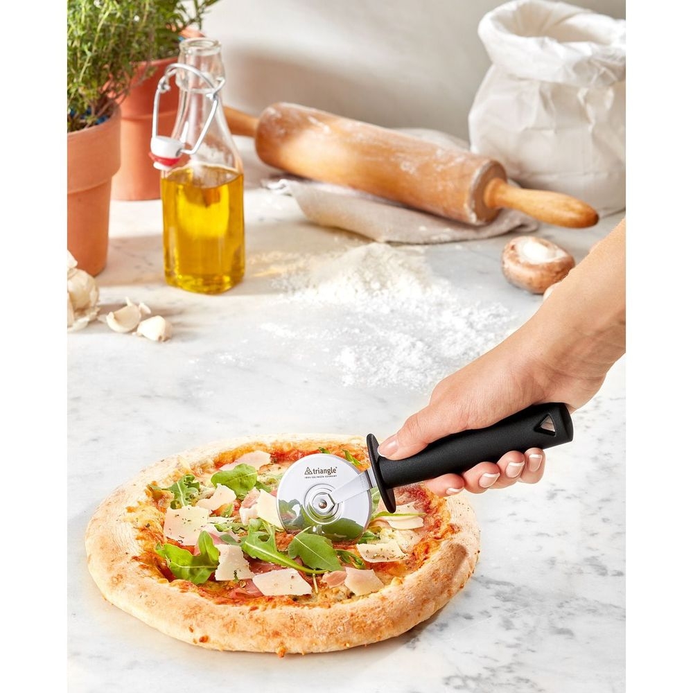 Triangle Stainless Steel Pizza Cutter, 19 x 6 x 1.8 centimeter